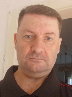 Attila, 53 �ves t�rskeres� f�rfi, Edel�ny