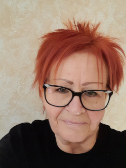 Kati, 71 �ves t�rskeres� n�, Gyomaendr�d