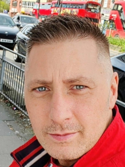 Roland, 48 �ves t�rskeres� f�rfi, London (City of London)