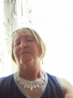 L�dia, 66 �ves t�rskeres� n�, Szentendre