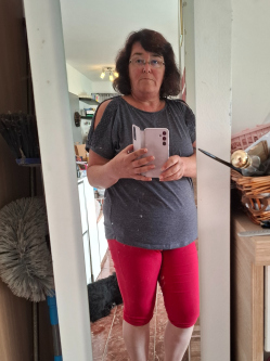Marianna, 55 �ves t�rskeres� n�, Baracska