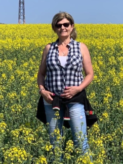 Kata, 58 �ves t�rskeres� n�, Atk�r