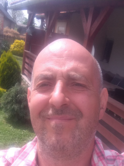 Krisztian, 49 �ves t�rskeres� f�rfi, Zalaszentgr�t