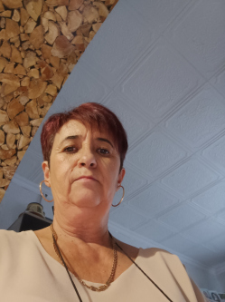 Margar�ta, 57 �ves t�rskeres� n�, T�pi�szele