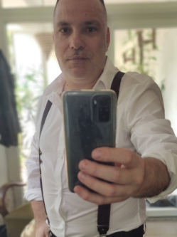 50 �ves kecskem�ti f�rfi