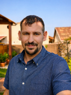 Imre, 38 �ves t�rskeres� f�rfi, Gyula