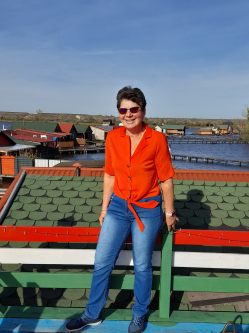 Eta, 66 �ves t�rskeres� n�, Gyula