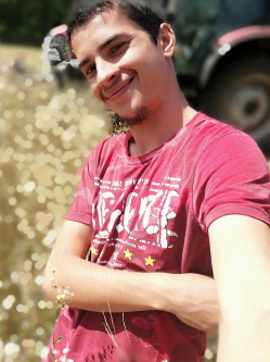Norbi, 26 �ves t�rskeres� f�rfi, Bodrog