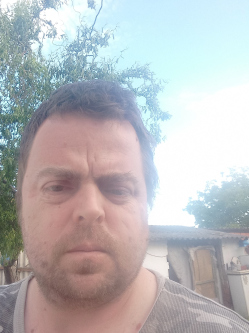 Zolt�n, 40 �ves t�rskeres� f�rfi, Szentes