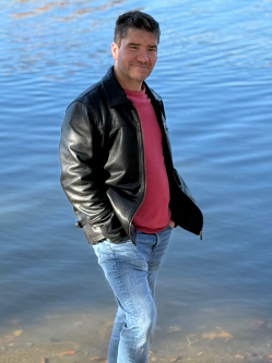 Bal�zs, 44 �ves t�rskeres� f�rfi, Budapest