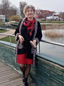 Marcsi, 74 �ves t�rskeres� n�, Nagykanizsa
