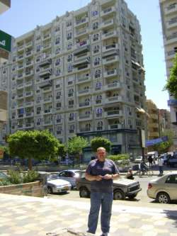 L�szl�, 64 �ves t�rskeres� f�rfi, Fels�zsolca
