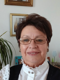 Edit, 65 �ves t�rskeres� n�, Dunaharaszti