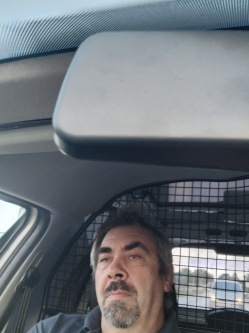 Zolt�nka, 55 �ves t�rskeres� f�rfi, Polg�rdi