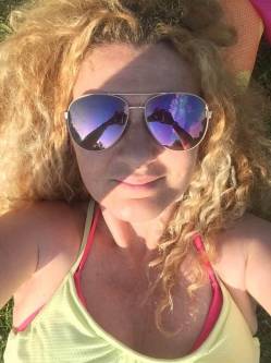 Moncsi, 54 �ves t�rskeres� n�, Budapest