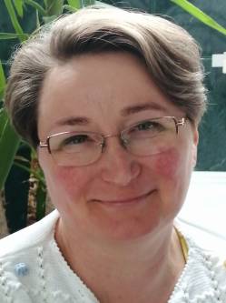 Marcsi, 51 �ves t�rskeres� n�, Csorv�s