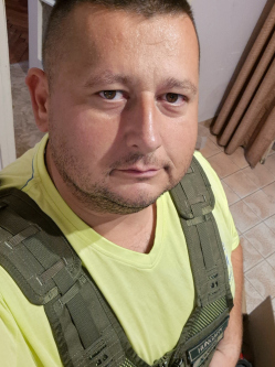 Karesz, 38 �ves t�rskeres� f�rfi, Sarkadkereszt�r