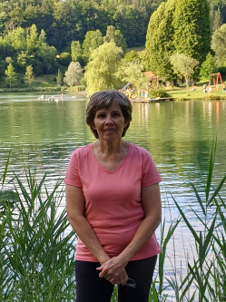 Kati, 66 �ves t�rskeres� n�, B�tonyterenye