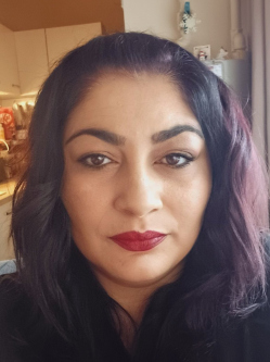 �va, 44 �ves t�rskeres� n�, Karcag