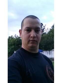 Szabolcs, 39 �ves t�rskeres� f�rfi, �ttev�ny