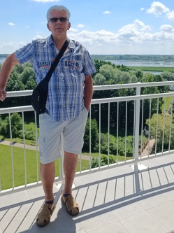 Norbert, 72 �ves t�rskeres� f�rfi, Budapest