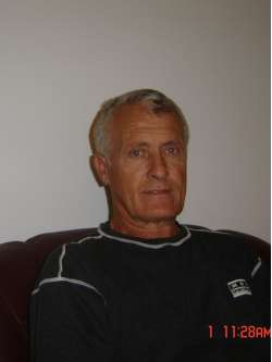 Zolt�n, 77 �ves t�rskeres� f�rfi, Baja