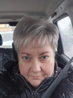 Andi, 51 �ves t�rskeres� n�, Orosh�za