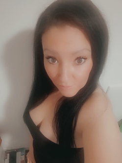 Kriszti, 42 �ves t�rskeres� n�, Budapest