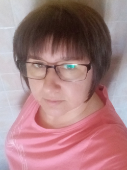 Nikoletta, 44 �ves t�rskeres� n�, Dorog