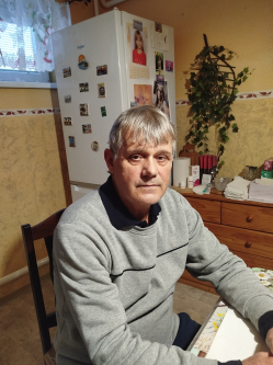 Laszlo, 67 �ves szlov�kiai t�rskeres� f�rfi