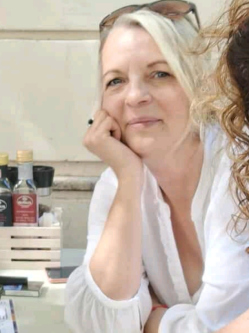 T�nde, 54 �ves t�rskeres� n�, Salzburg