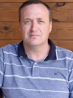 Tam�s, 51 �ves t�rskeres� f�rfi, R�pcelak