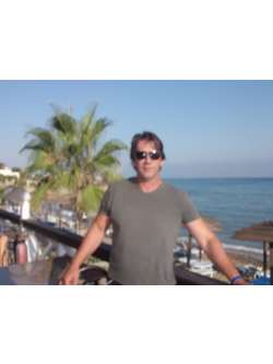 Csaba, 60 �ves t�rskeres� f�rfi, Demecser