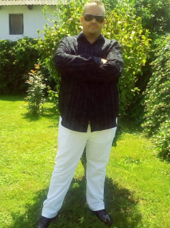 Zolt�n, 39 �ves t�rskeres� f�rfi, Kocsord