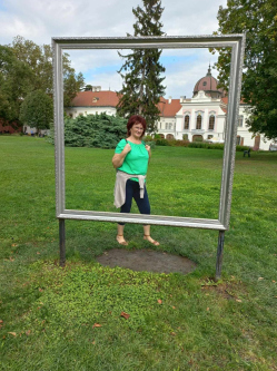 �va, 66 �ves t�rskeres� n�, Mez�k�vesd