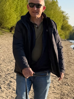 J�zsef, 56 �ves t�rskeres� f�rfi, Budapest