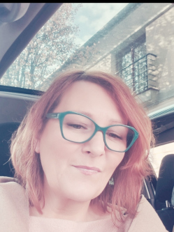 Bea, 49 �ves t�rskeres� n�, Keszthely