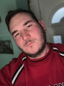 Marcell, 22 �ves t�rskeres� f�rfi, Polg�rdi
