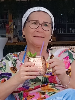 T�nde, 71 �ves t�rskeres� n�, Gy�r