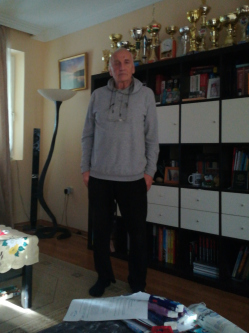 Zolt�n, 77 �ves t�rskeres� f�rfi, Nagybajcs