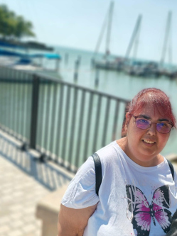 Nikolett, 30 �ves t�rskeres� n�, Szerecseny
