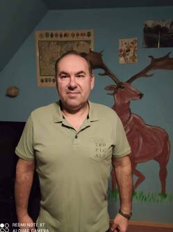 G�bor, 59 �ves t�rskeres� f�rfi, Eger�g