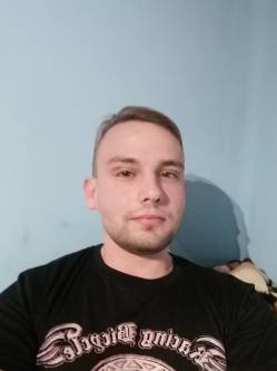Laller, 27 �ves t�rskeres� f�rfi, T�r�kszentmikl�s