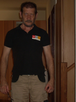 L�szl�, 61 �ves t�rskeres� f�rfi, Majosh�za