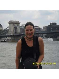 Szilvia, 47 �ves t�rskeres� n�, Szerencs