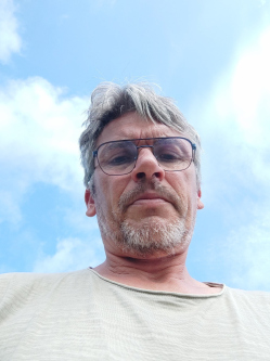 Zsolti, 53 �ves t�rskeres� f�rfi, Kecskem�t