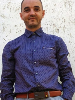 Zsolt, 38 �ves t�rskeres� f�rfi, B�r�nd