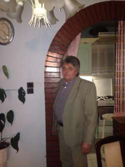 Maresz, 66 �ves t�rskeres� f�rfi, Kisk�r�s