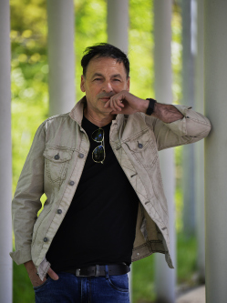 Imre, 55 �ves t�rskeres� f�rfi, Debrecen