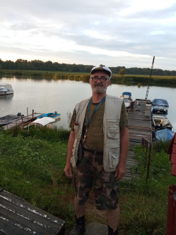 Tibor, 69 �ves t�rskeres� f�rfi, Balsa